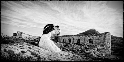 Méndez & Fenoy Fotógrafos - Fotógrafo en El Alquián AF1QipNUaVsoXqdp_HCwxVgNF5ctvPnypPSDfpdDG3kx=w480-h240-k-no