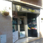 Joyería Rafa - Fotógrafo en Canovelles AF1QipO4YcutDsMsPXa_b6MZlyamO6X6ydsUFXvcfGlY=w408-h725-k-no