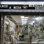 MARCOS Y CUADROS SAGARRA - Fotógrafo en Esplugues de Llobregat AF1QipPMmgyOels1uUl-2eNM-_BeEgyUbghYcXEzlX8M=w426-h240-k-no
